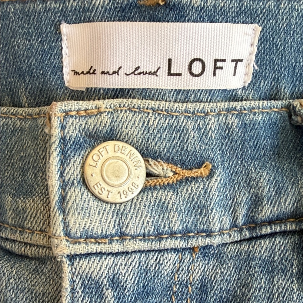 LOFT Super Soft Girlfriend Jeans Medium Wash High Rise Size 4 / 27